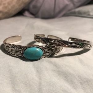 Silver and turquoise bangle bracelet set